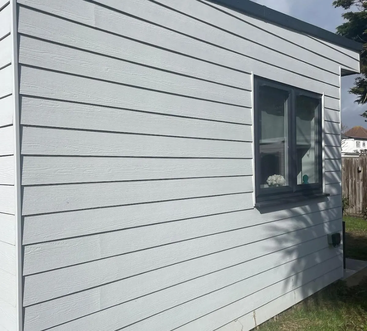 Holiday home Villa Maria Garden Lodge - 2 Mins To Beach - Coastal - Large Garden - Modern Bournemouth United Kingdom